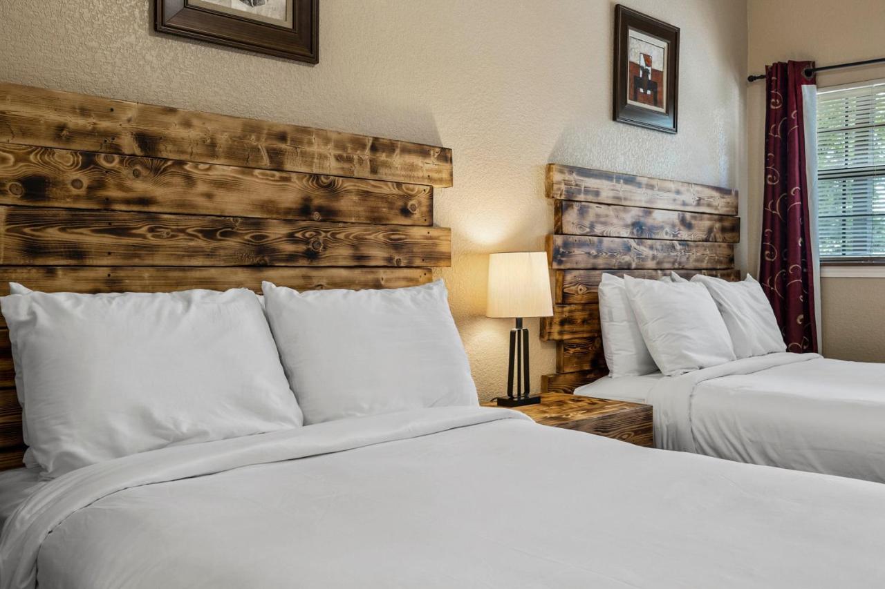The Claire Hotel 캐니언 레이크 외부 사진